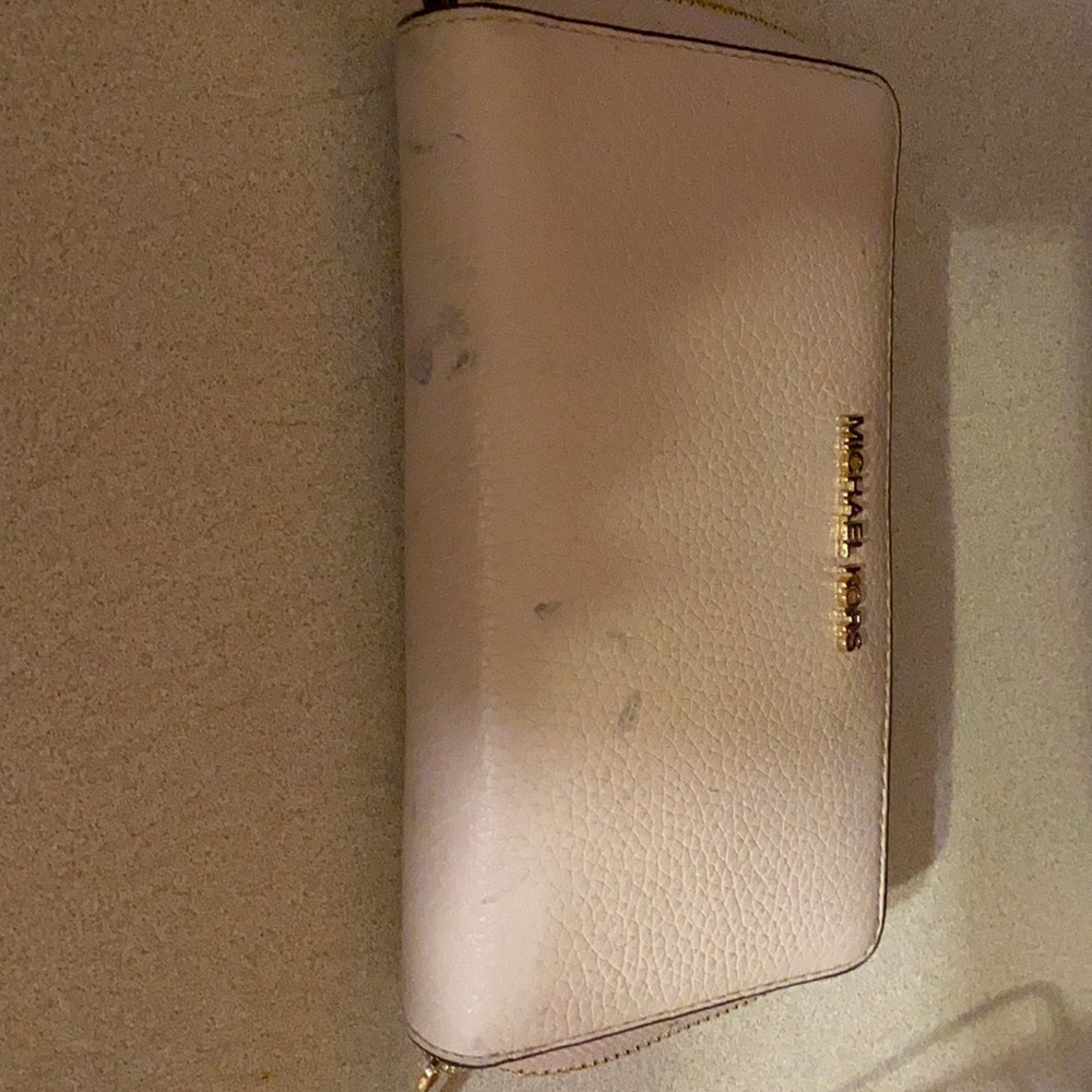Authentic Michael Kors Wristlet